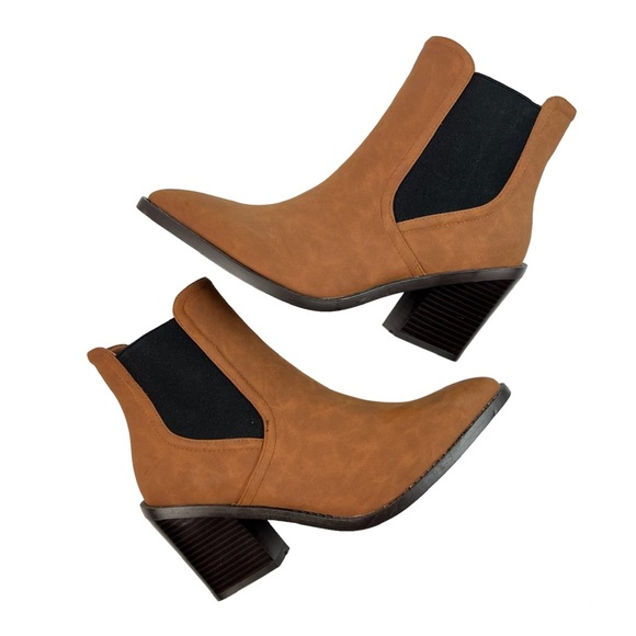 Campsite Shoes - Campsite Western Boots Size 11 Elastic Gore Slip On Faux Suede Chunky Block Heel